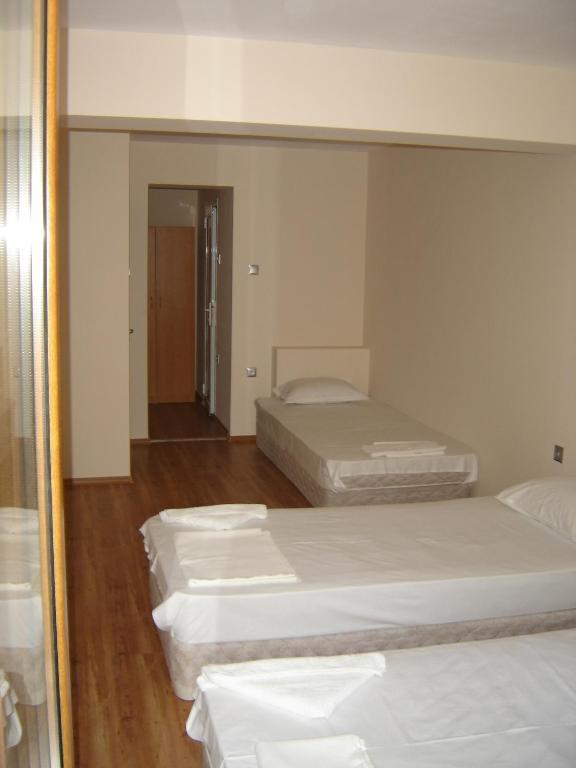 Central Park Family Hotel Kavarna Ruang foto